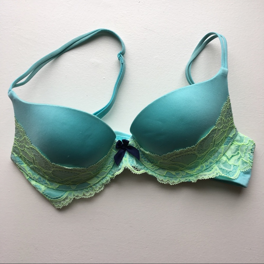VS Very Sexy Push-up 32B
